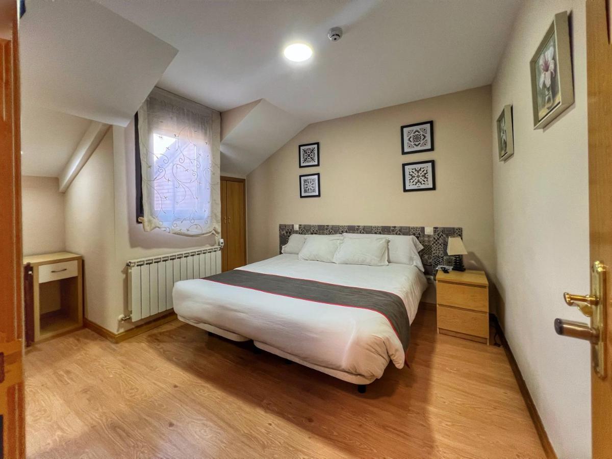 Hostal La Colmena Vicolozano Buitenkant foto